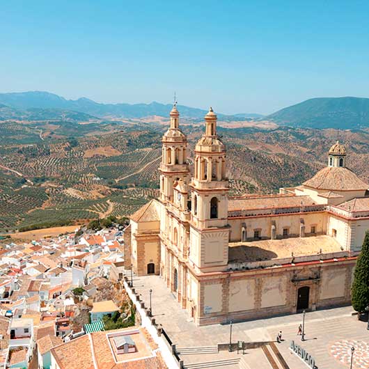 Plaza de la Iglesia de Olvera